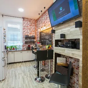  Albergue Friends &